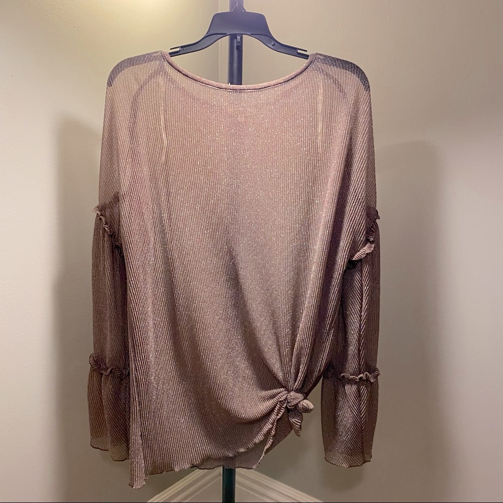 Gimmicks by BKE Top